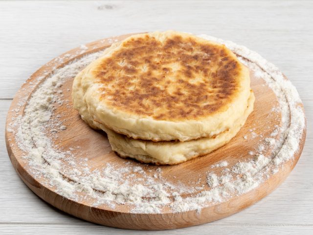 Лепешка сырная с картофелем и грибами — изображение 2