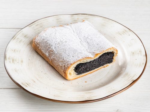 Рулет маковый