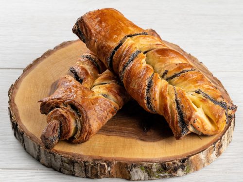 Слойка с маком