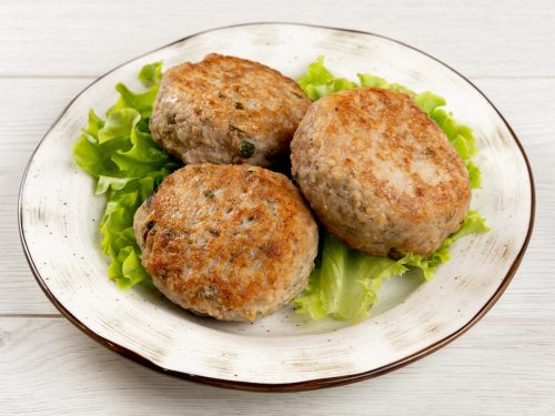 Биточки куриные фаршированные грибами