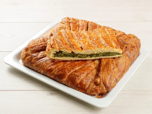 Пирог со шпинатом и брынзой