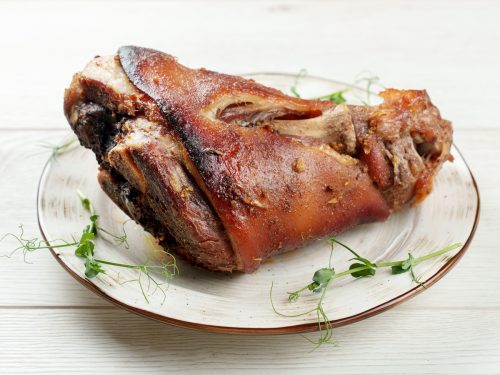 Рулька запеченная