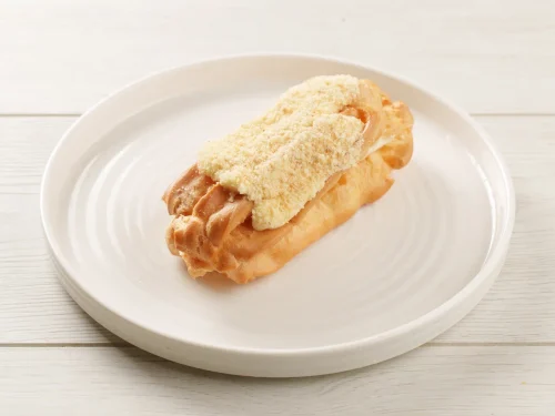 Пирожное Заварное со сливочным кремом