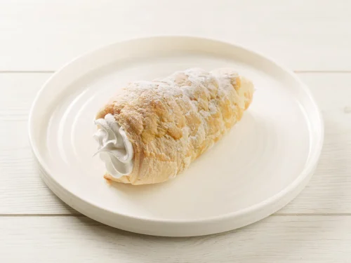 Пирожное Трубочка слоеная с белковым кремом