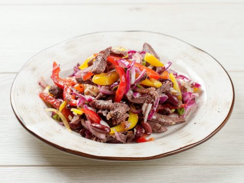 Салат кавказский с говядиной